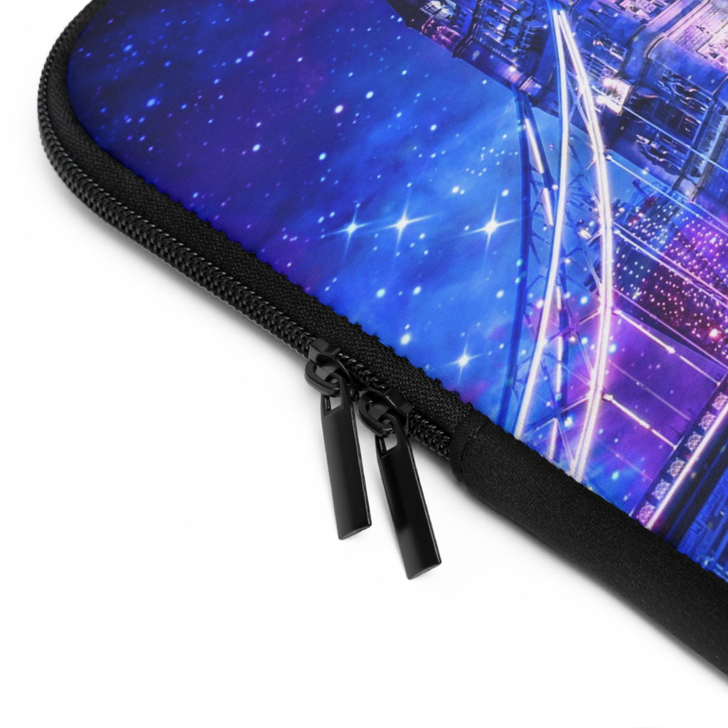 Lover's London Dreams Laptop Sleeve
