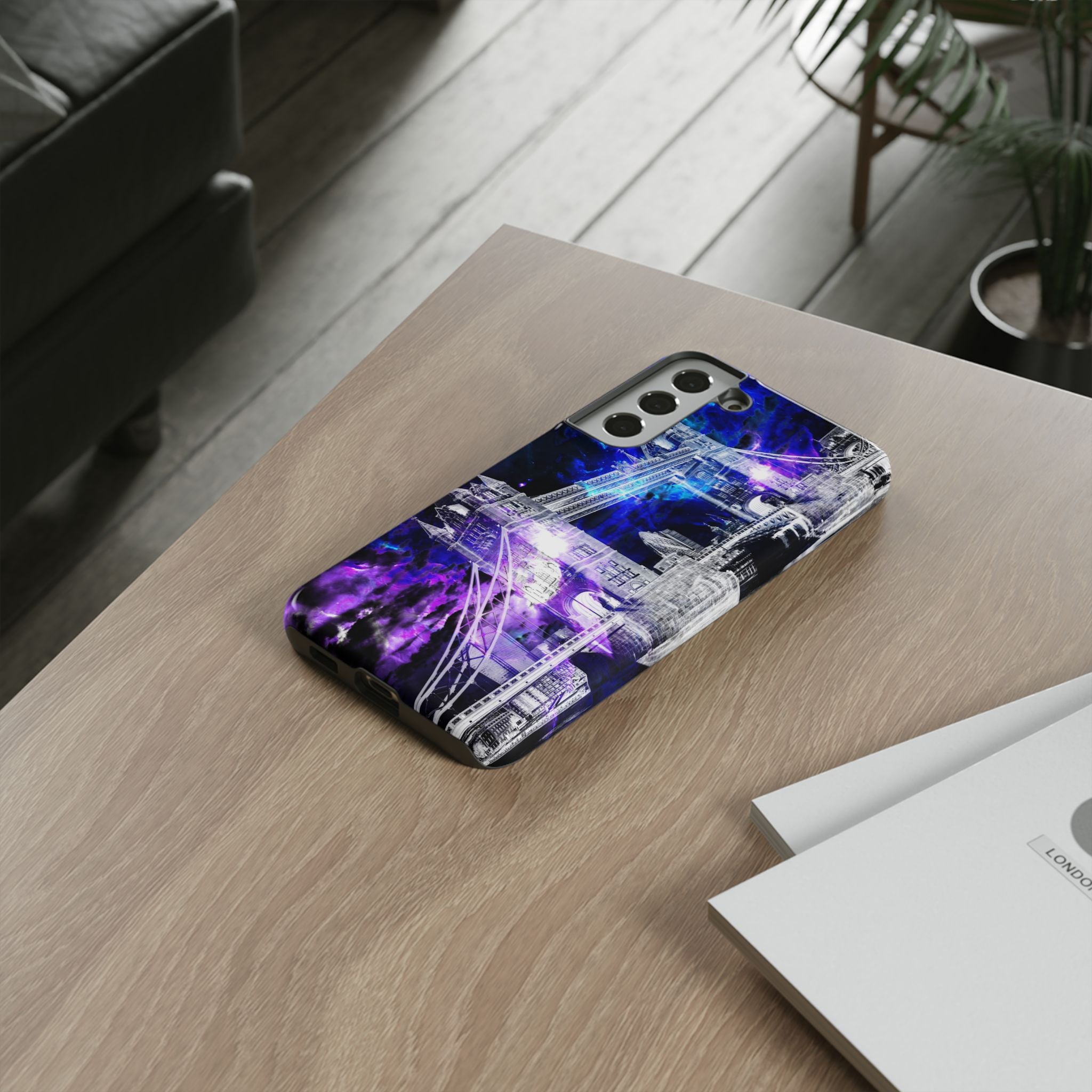 Ad Amorem Amisi London Dreams Tough Phone Cases