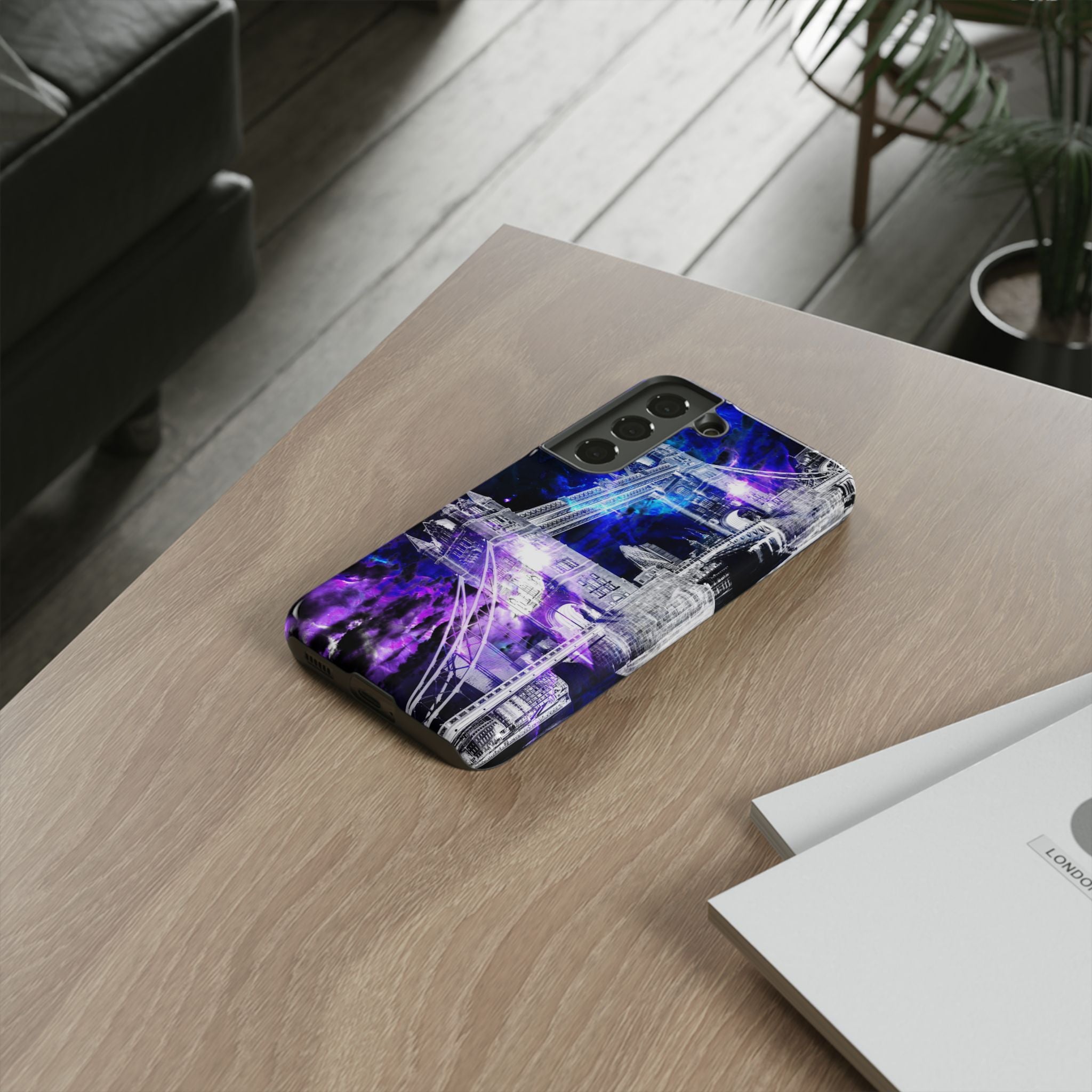 Ad Amorem Amisi London Dreams Tough Phone Cases